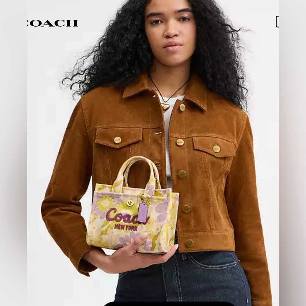Coach Cargo Tote Bag 20 With Floral Print NWT sold out!!!!! - Picture 9 of 12